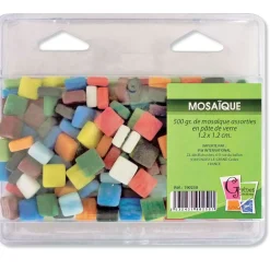 Assortimento di pietre di mosaico in vetro
